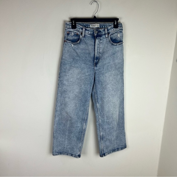 Abercrombie & Fitch Cropped wide leg ultra high rise Jeans Size 30 / 10 Short - Picture 2 of 5